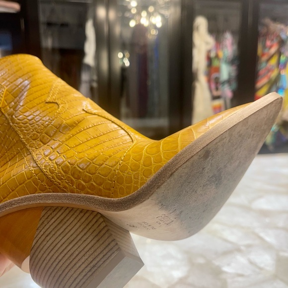 FENDI ORIGINAL COWBOY LEATHER BOOTS - Picture 1 of 5